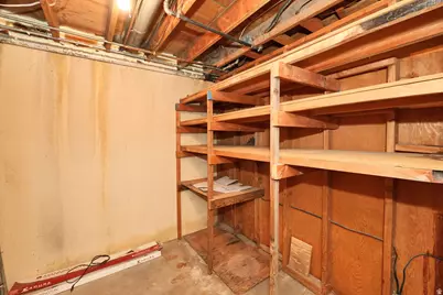 1218 N 1160 W, Provo, UT 84604 - Photo 32