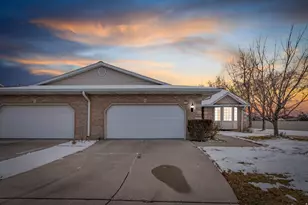 332 E 290 N, Orem, UT 84057 - Photo 32