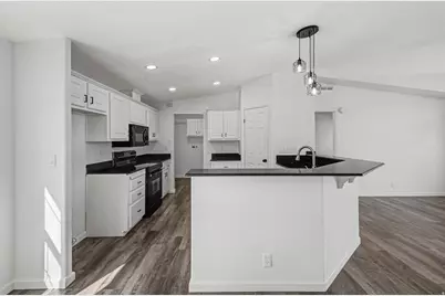 1011 S 900 W, Tooele, UT 84074 - Photo 6