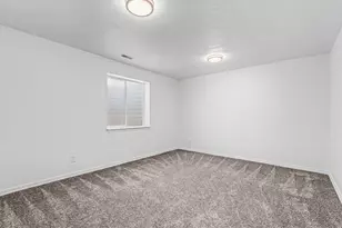 1011 S 900 W, Tooele, UT 84074 - Photo 24