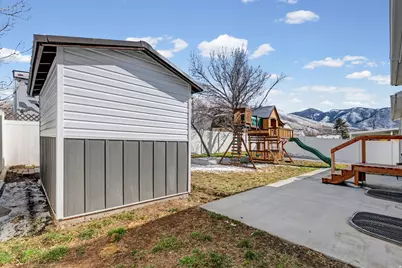 1011 S 900 W, Tooele, UT 84074 - Photo 32
