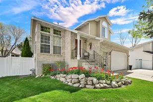 2382 N 450 W, Harrisville, UT 84414 - Photo 2