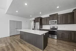 931 N Brook Ave, Tooele, UT 84074 - Photo 14