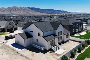 5325 N Honey Suckle Way, Eagle Mountain, UT 84005 - Photo 2