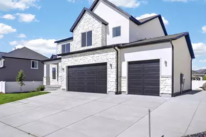 5325 N Honey Suckle Way #646, Eagle Mountain, UT 84005 - Photo 2