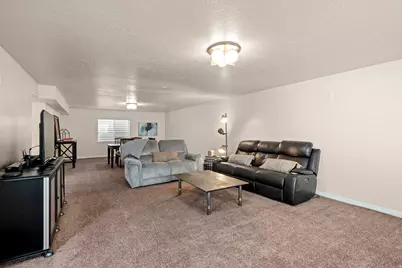 949 W Teal Run Way, Salt Lake City, UT 84119 - Photo 18