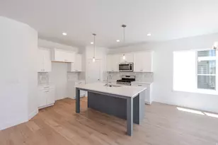 925 N 4020 W, Lehi, UT 84048 - Photo 6