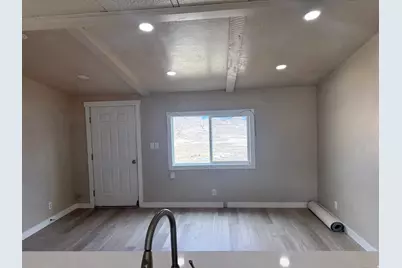 446 W 500 S #24, Wellington, UT 84542 - Photo 4