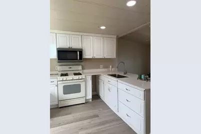 446 W 500 S #24, Wellington, UT 84542 - Photo 6