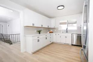 2547 E 1900 N, Layton, UT 84040 - Photo 4