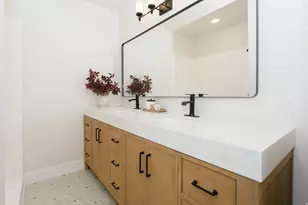 2547 E 1900 N, Layton, UT 84040 - Photo 10