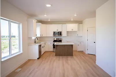 691 N 410 E Lot #13, Salem, UT 84653 - Photo 4