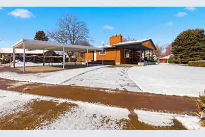 1358 E Maplewood Dr, Murray, UT 84121 - Photo 2