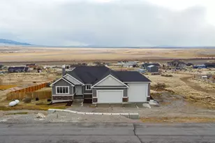 1981 W Ridgeline Rd, Stockton, UT 84071 - Photo 2