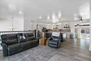 2569 W 5645 S, Taylorsville, UT 84129 - Photo 10