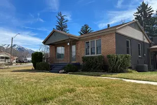 403 Highland Dr, Riverdale, UT 84405 - Photo 4