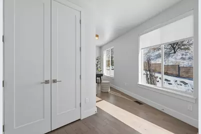 68 E Columbus Ct, Salt Lake City, UT 84103 - Photo 18