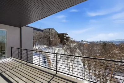 68 E Columbus Ct, Salt Lake City, UT 84103 - Photo 8