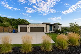 68 E Columbus Ct, Salt Lake City, UT 84103 - Photo 2