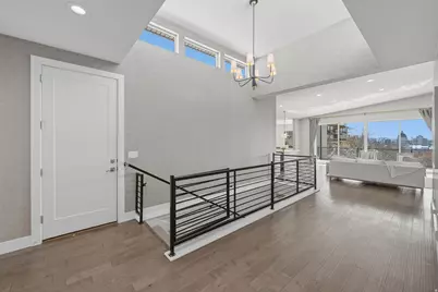 68 E Columbus Ct, Salt Lake City, UT 84103 - Photo 4