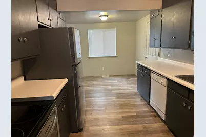 322 W Vine St, Tooele, UT 84074 - Photo 6