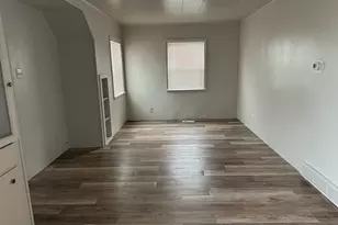 322 W Vine St, Tooele, UT 84074 - Photo 2