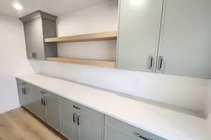 9039 S 1660 E, Sandy, UT 84093 - Photo 10