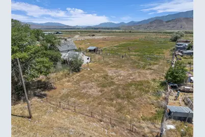 264 N Center St, Goshen, UT 84633 - Photo 6