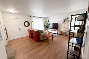 7948 N Dundee Dr, Eagle Mountain, UT 84005 - Photo 4