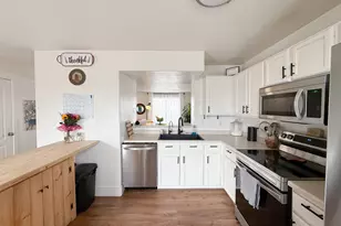 7948 N Dundee Dr, Eagle Mountain, UT 84005 - Photo 12