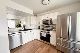 7948 N Dundee Dr, Eagle Mountain, UT 84005 - Photo 12