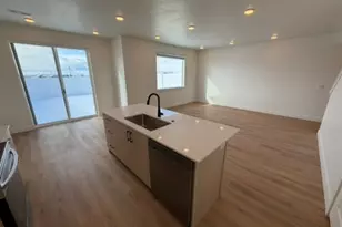 611 N 300 W, Smithfield, UT 84335 - Photo 6