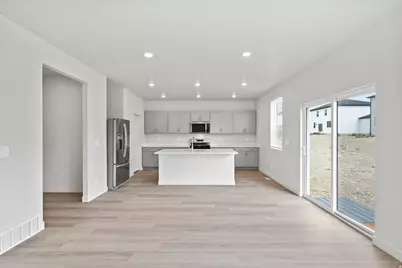 323 W 630 N #16, Tooele, UT 84074 - Photo 12