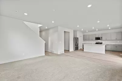 323 W 630 N #16, Tooele, UT 84074 - Photo 14