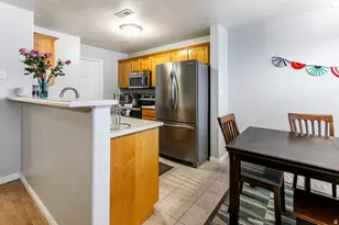 3878 W Sage Willow Dr, South Jordan, UT 84009 - Photo 4