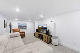 2430 S 800 E, Salt Lake City, UT 84106 - Photo 30