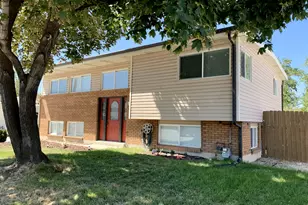 5210 S 900 St E, Murray, UT 84117 - Photo 1