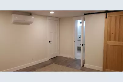 5210 S 900 St E, Murray, UT 84117 - Photo 18