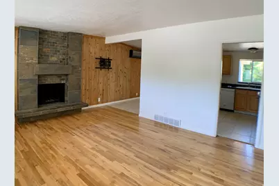 5210 S 900 St E, Murray, UT 84117 - Photo 14