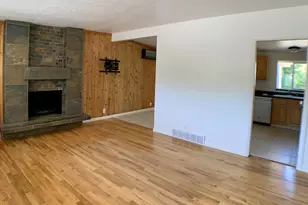 5210 S 900 St E, Murray, UT 84117 - Photo 14