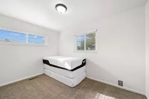 5261 S 2200 W, Roy, UT 84067 - Photo 16