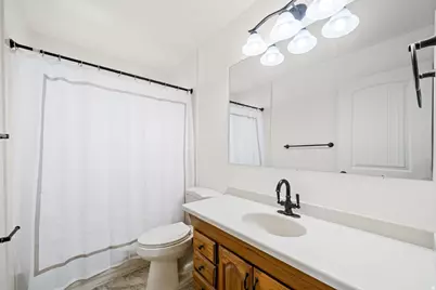 5261 S 2200 W, Roy, UT 84067 - Photo 12