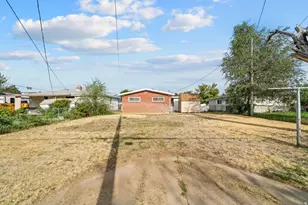 5261 S 2200 W, Roy, UT 84067 - Photo 18