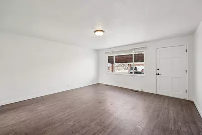 453 N 400 E #7D, Bountiful, UT 84010 - Photo 6