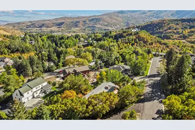 6386 N Davis St, Mountain Green, UT 84050 - Photo 2