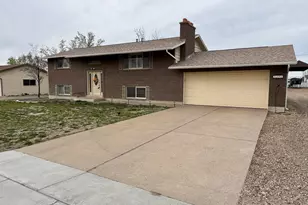 2298 W 800 N, Clinton, UT 84015 - Photo 1
