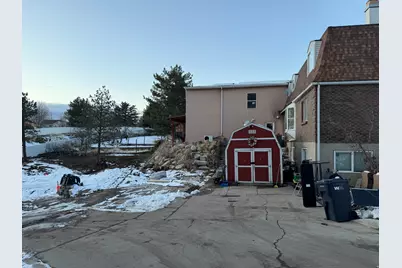 7 Rollingwood Ln, Sandy, UT 84092 - Photo 12