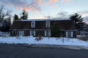 7 Rollingwood Ln, Sandy, UT 84092 - Photo 4