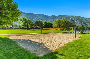 7 Rollingwood Ln, Sandy, UT 84092 - Photo 48