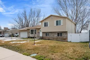 795 N 535 E, Pleasant Grove, UT 84062 - Photo 2